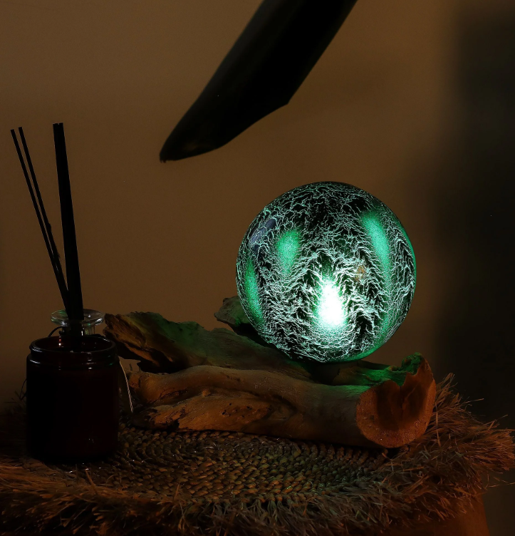 DriftGlow Lamp Emerald Crackle Shade