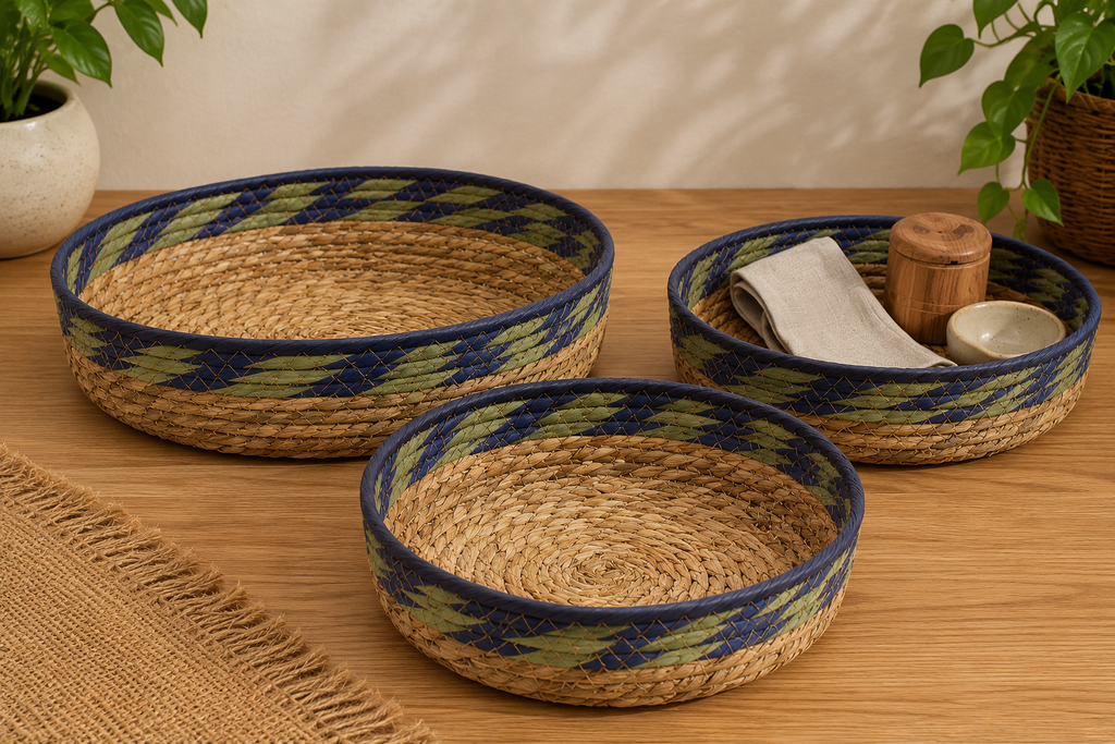 Seagrass & Straw Tray Baskets – Natural Green & Blue